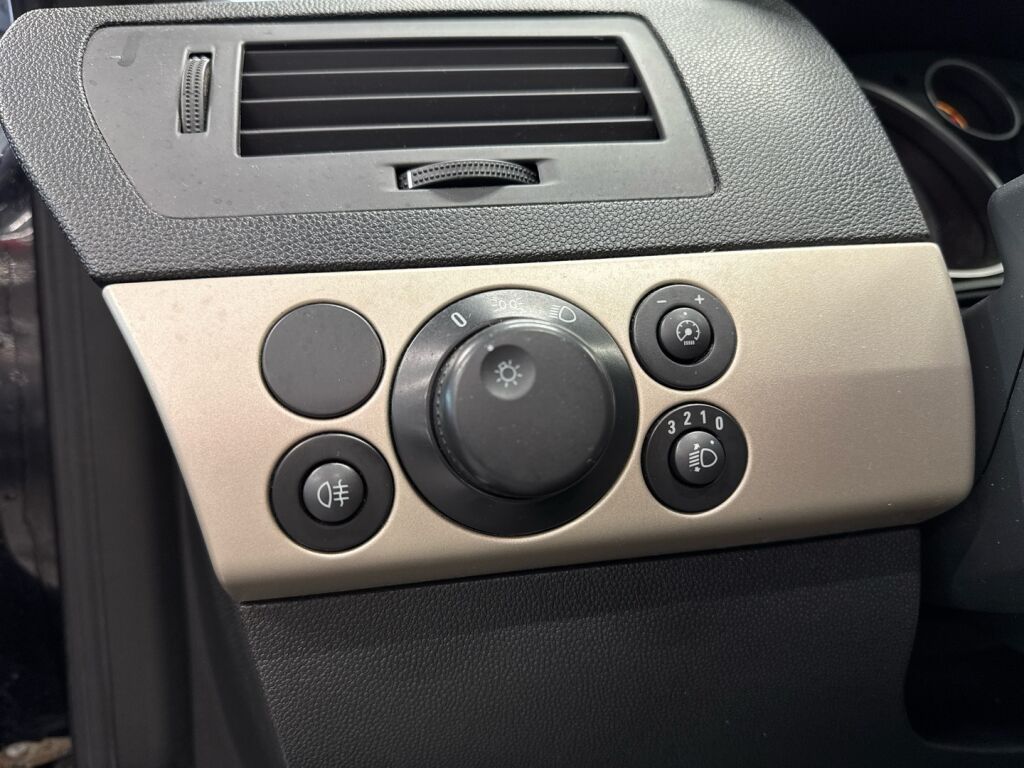 Opel Astra 2009 Musta