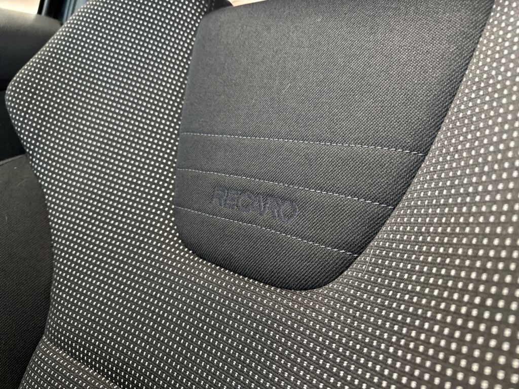 Opel Astra 2009 Musta