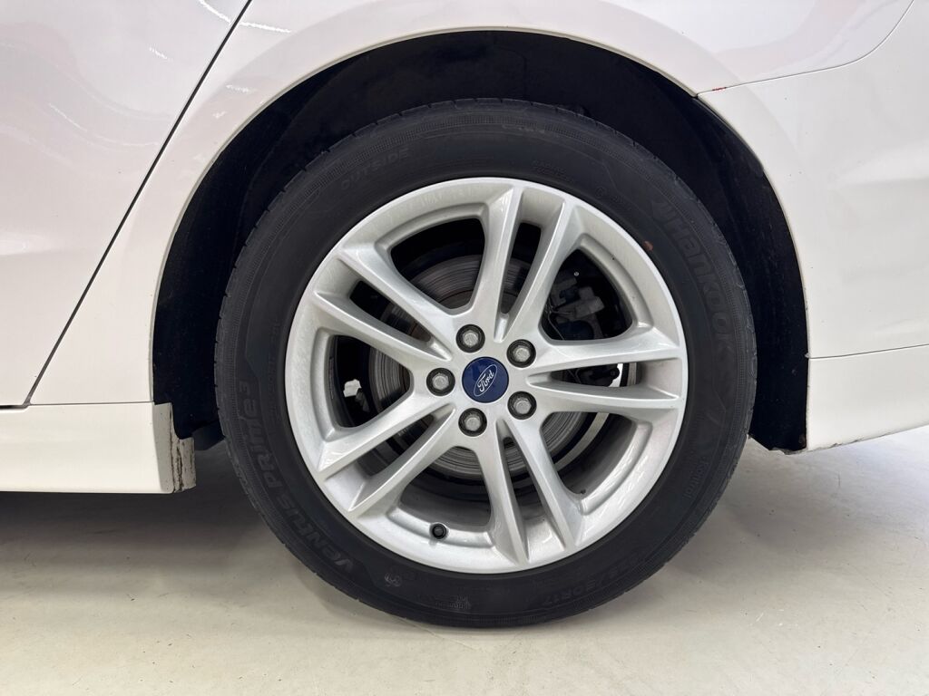 Ford Mondeo 2015 Valkoinen