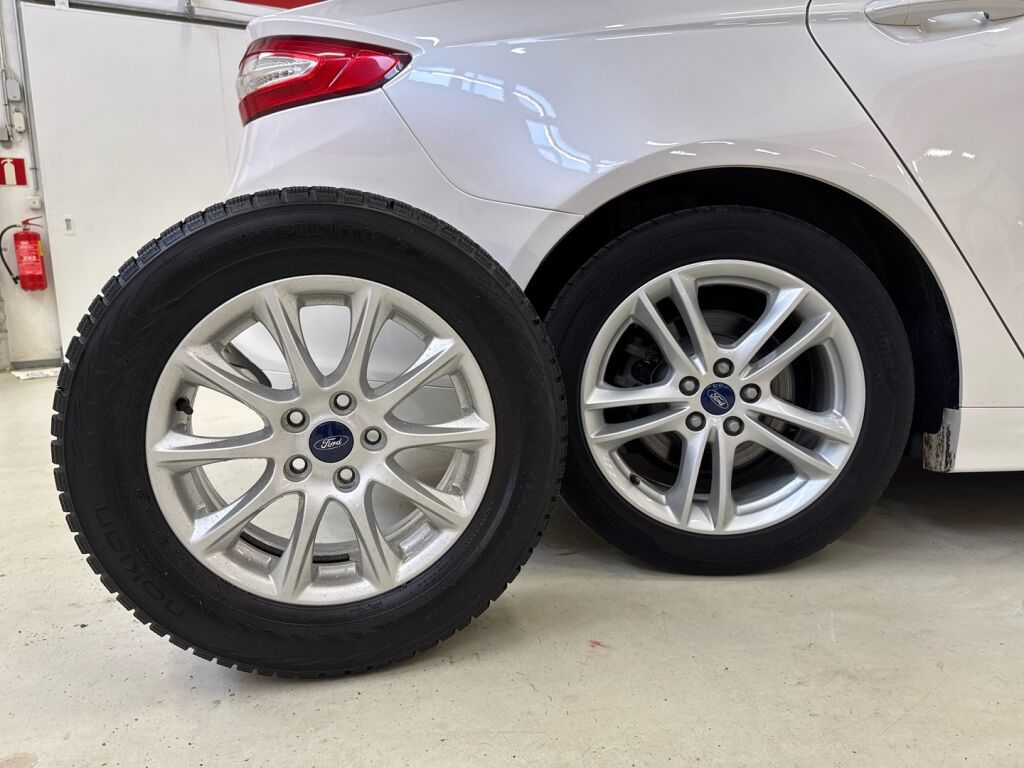 Ford Mondeo 2015 Valkoinen