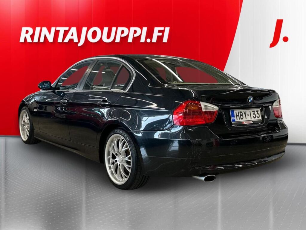 BMW 320 2008 Musta