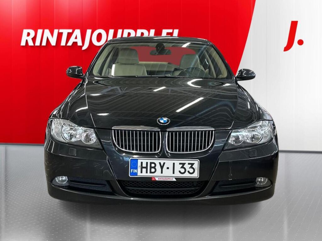 BMW 320 2008 Musta