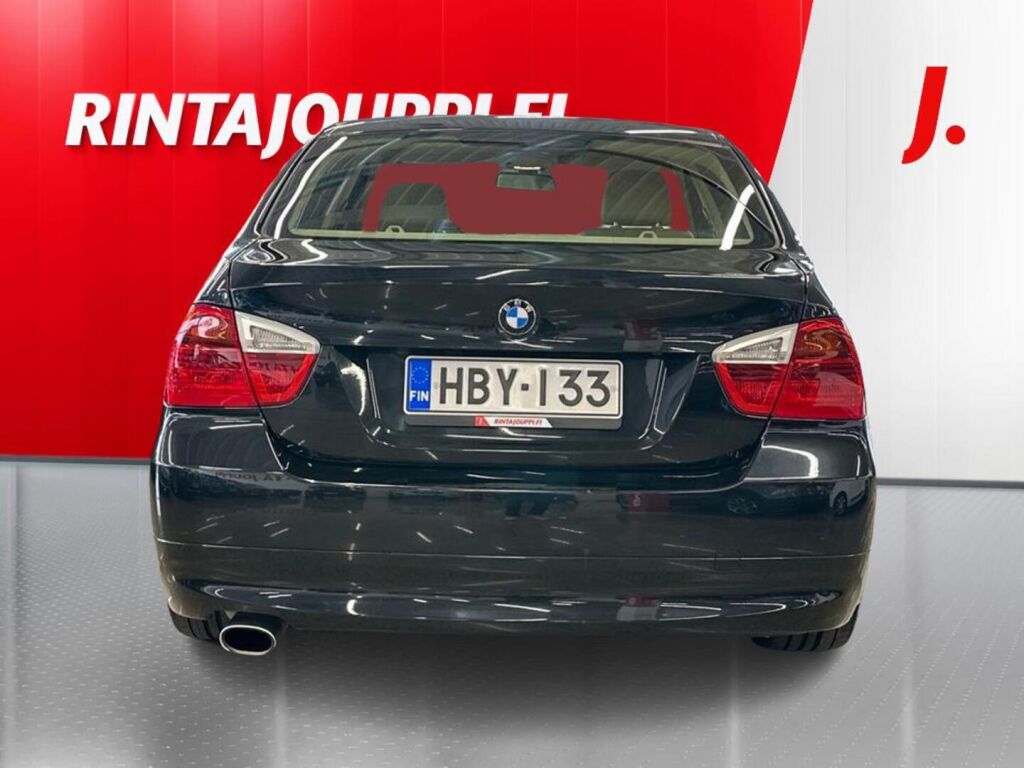 BMW 320 2008 Musta