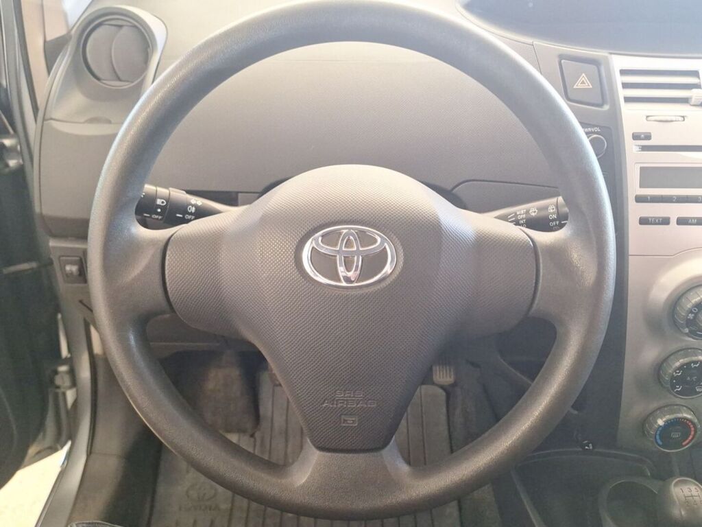 Toyota Yaris 2008 Hopea