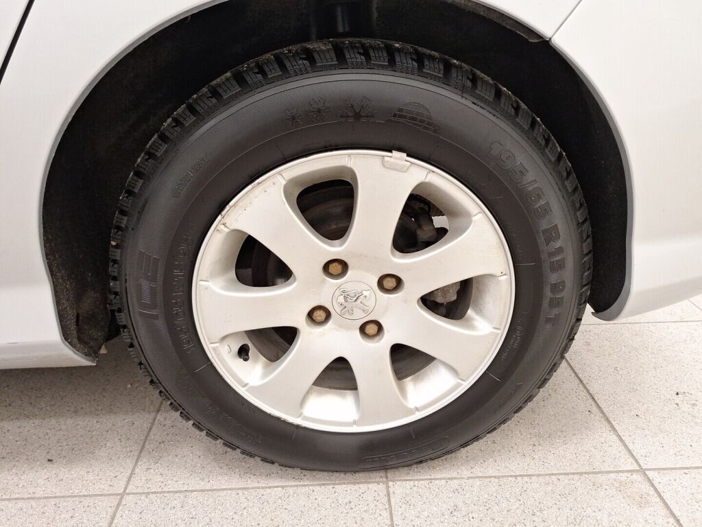 Peugeot 308 2008 Harmaa