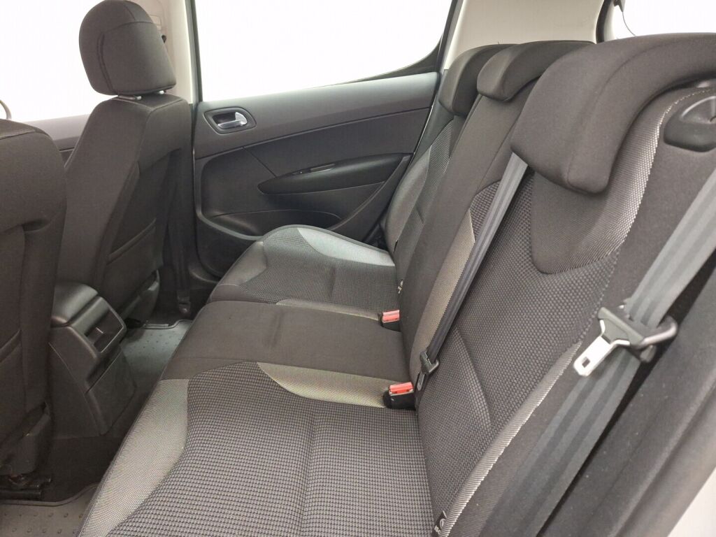 Peugeot 308 2008 Harmaa