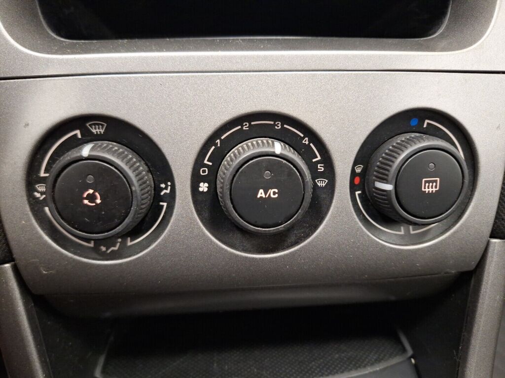 Peugeot 308 2008 Harmaa