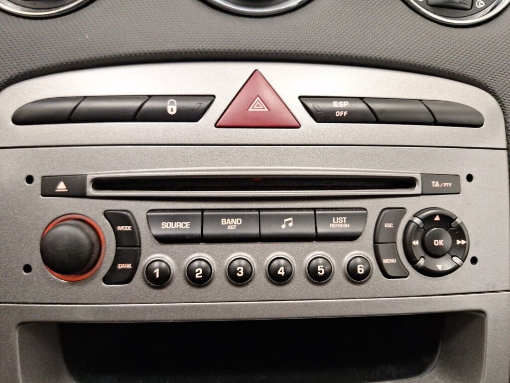 Peugeot 308 2008 Harmaa