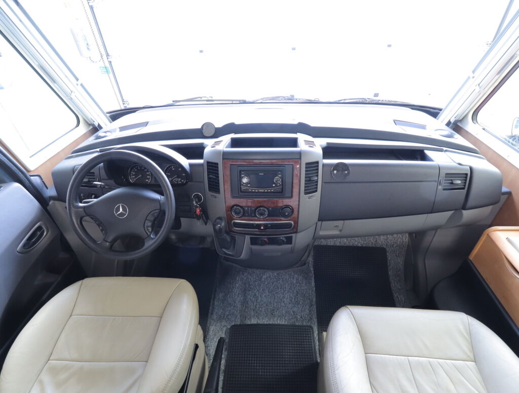 Rapido 906 2008 Valkoinen