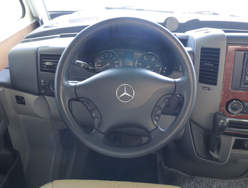 Rapido 906 2008 Valkoinen