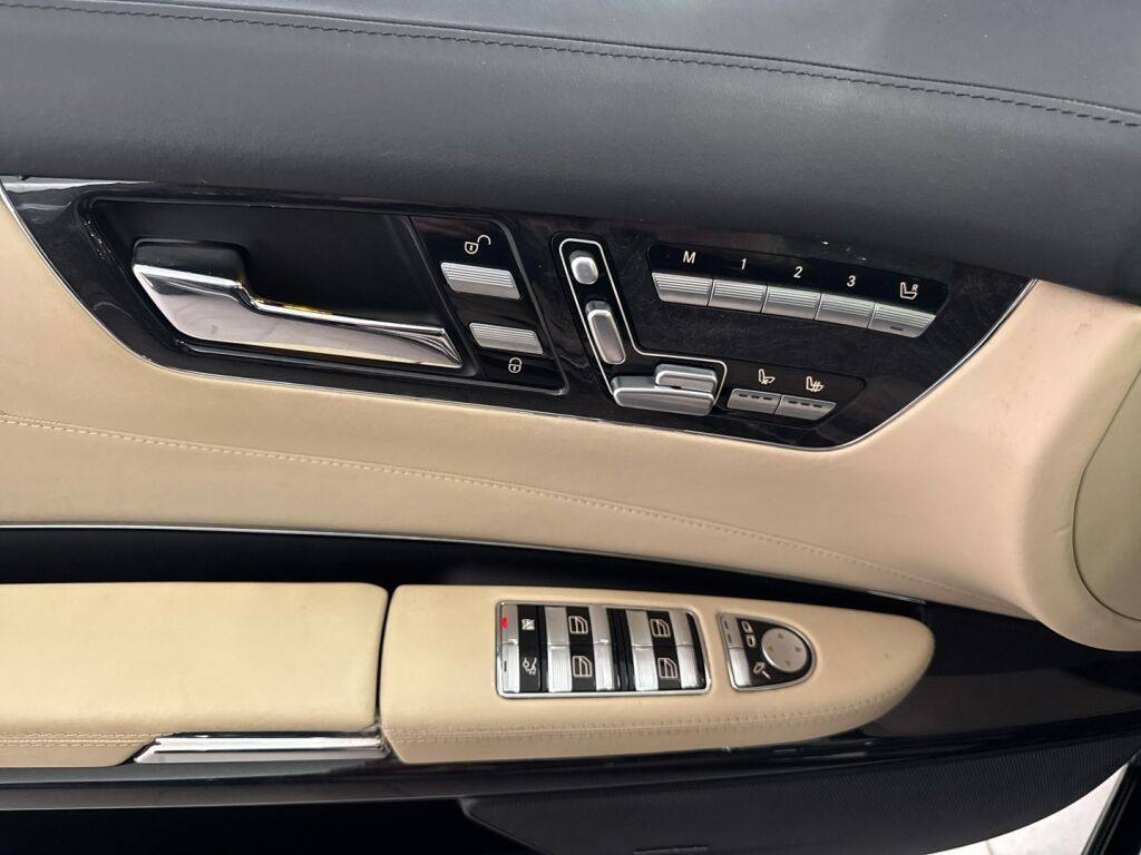 Mercedes-Benz CL 2007 Musta