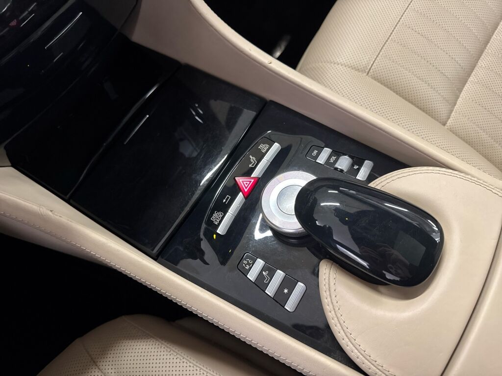 Mercedes-Benz CL 2007 Musta