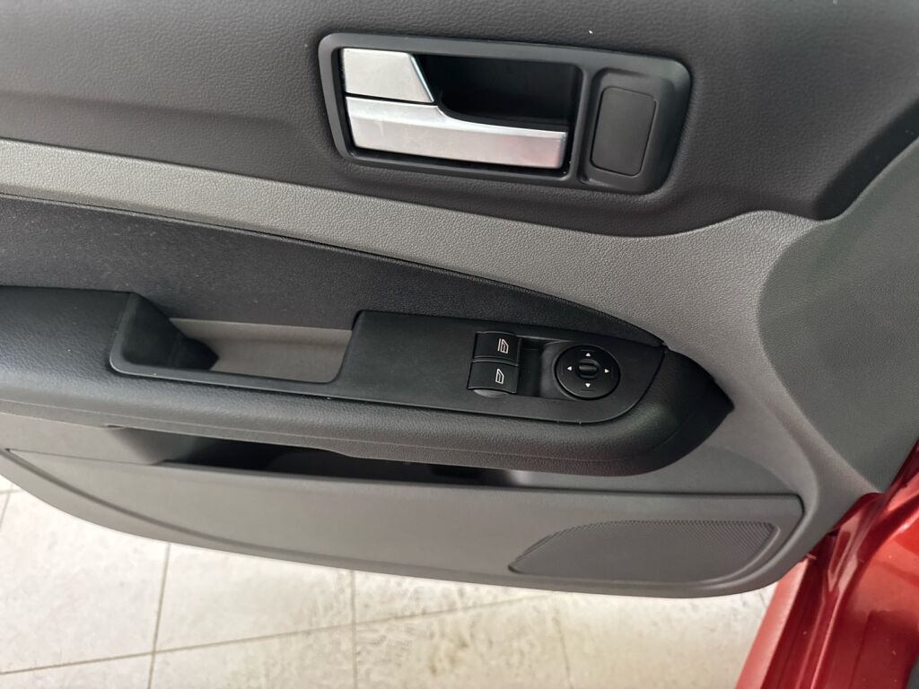 Ford Focus 2009 Punainen