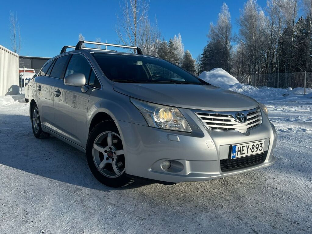Toyota Avensis 2009 Hopea