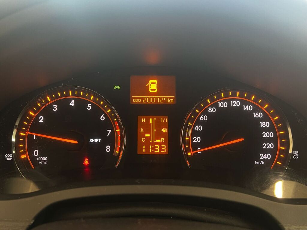 Toyota Avensis 2009 Hopea