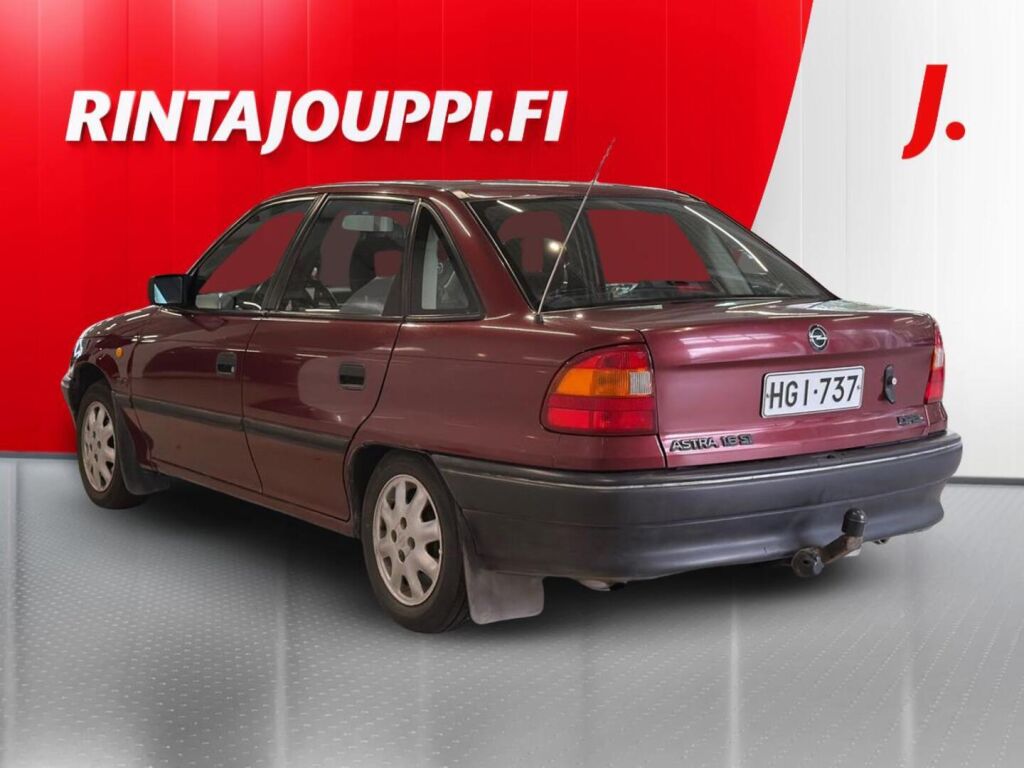 Opel Astra 1994 Punainen