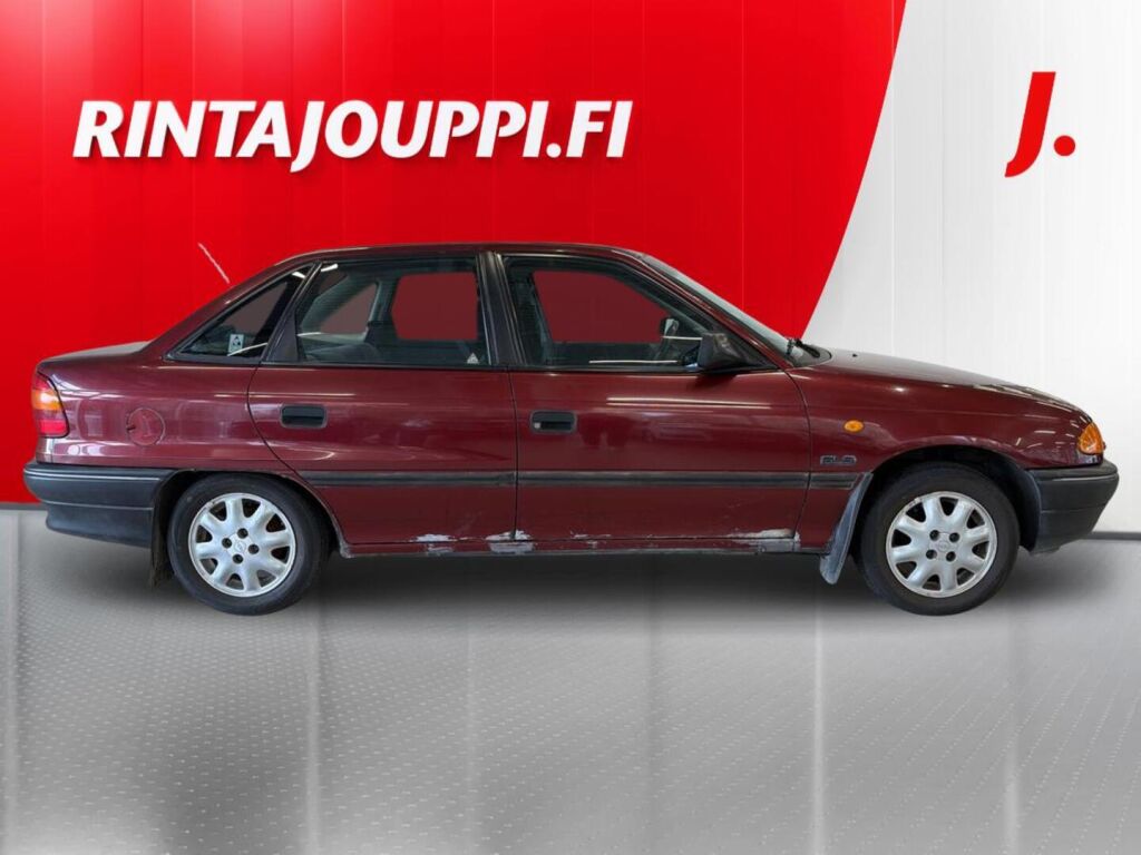 Opel Astra 1994 Punainen