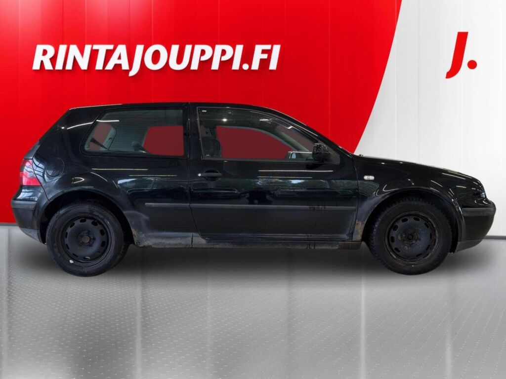 Volkswagen Golf 2000 Musta
