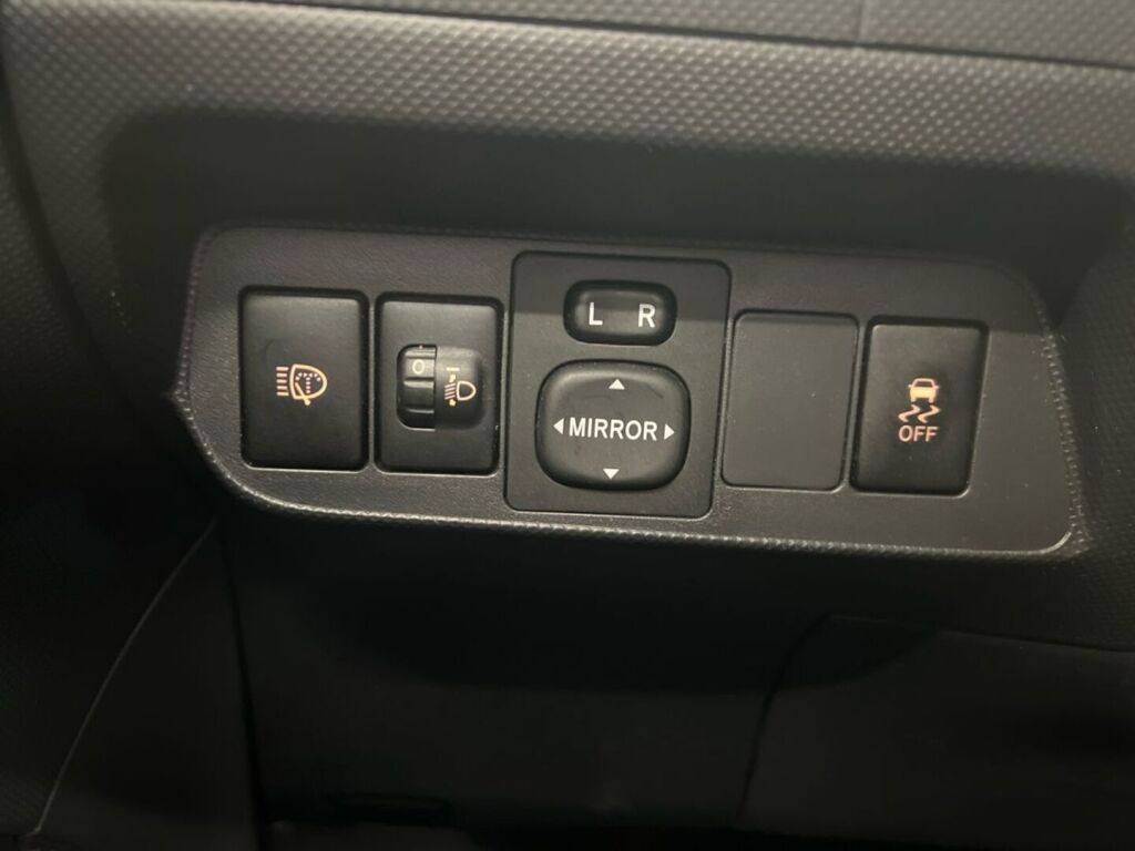 Toyota Auris 2009 Valkoinen