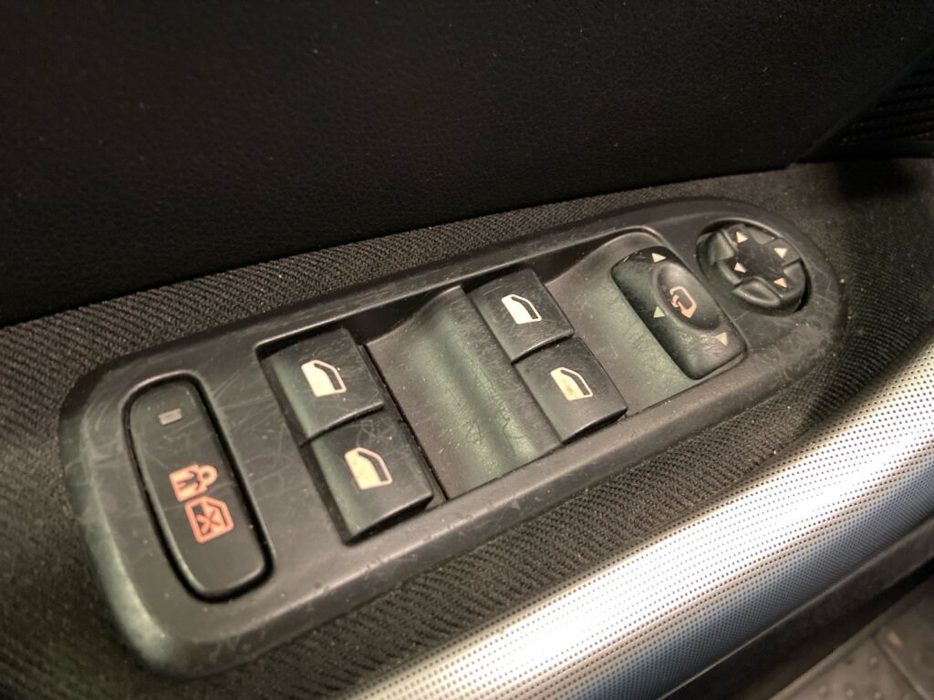 Peugeot 308 2009 Harmaa