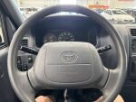Toyota Hiace 1998 Harmaa