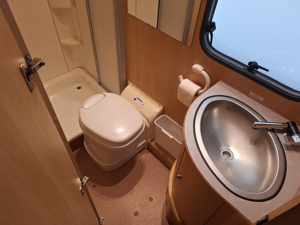 Dethleffs Ducato 2006 Valkoinen