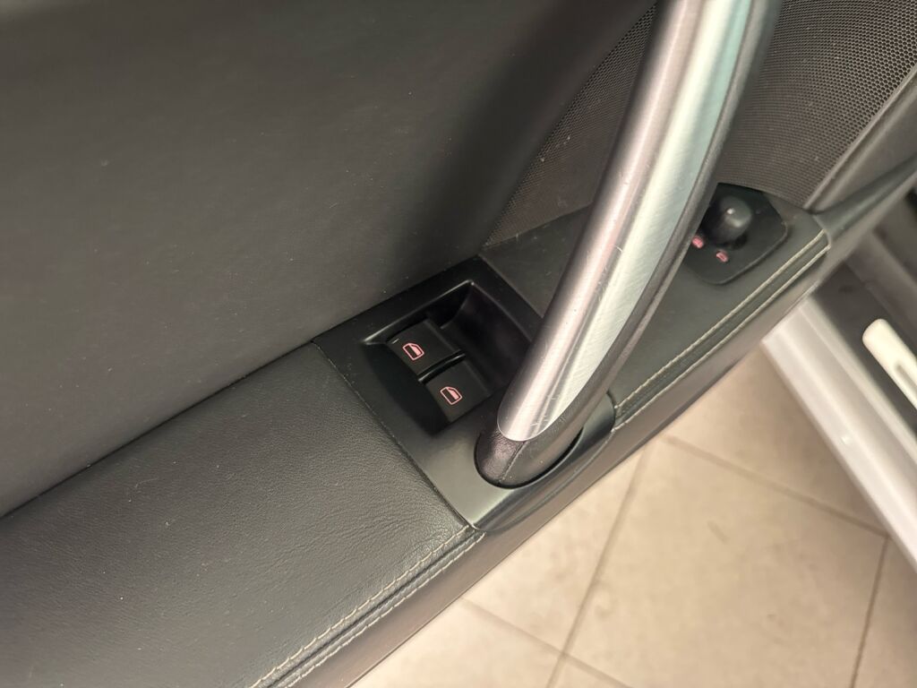 Audi TTS 2009 Harmaa