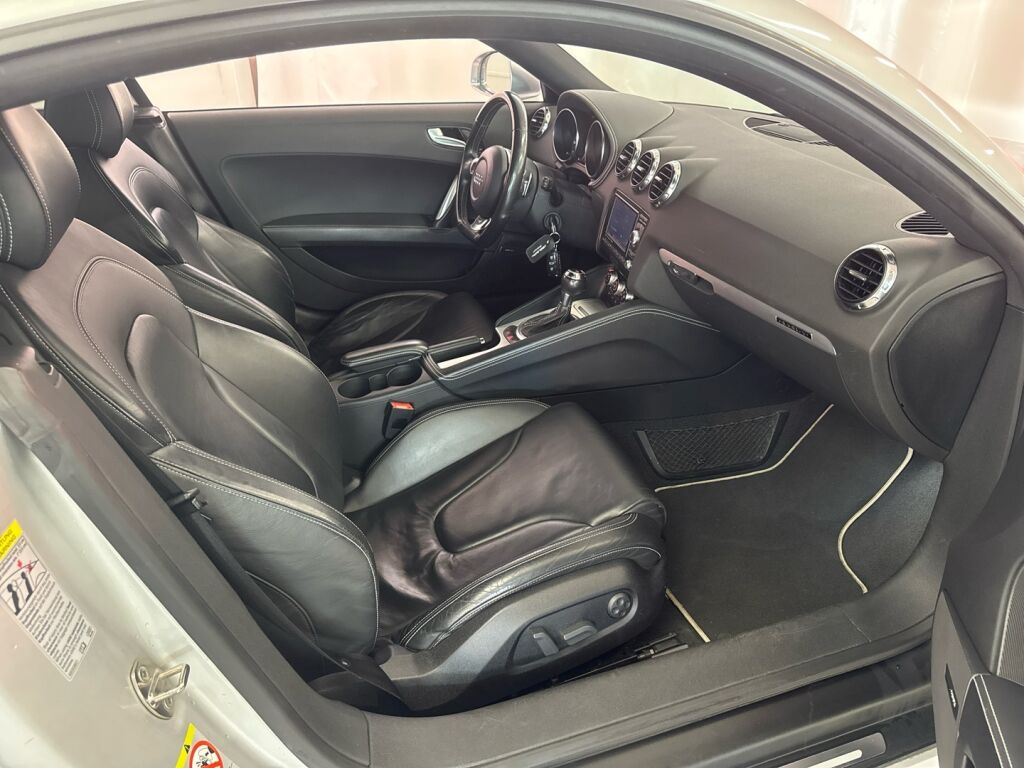 Audi TTS 2009 Harmaa