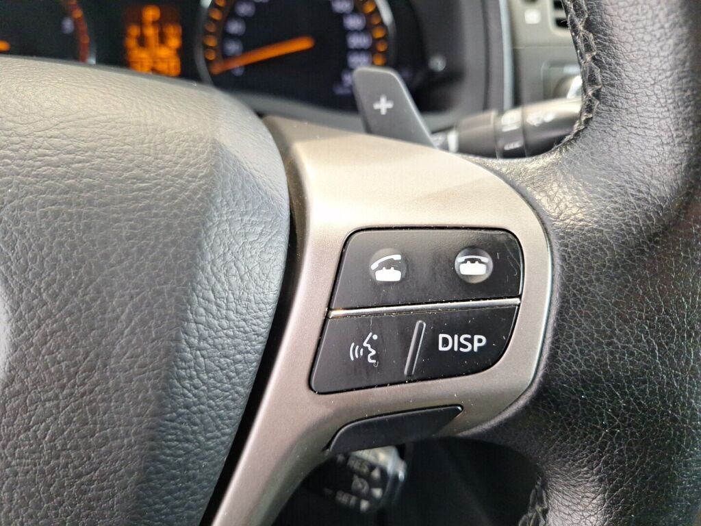 Toyota Avensis 2009 Hopea