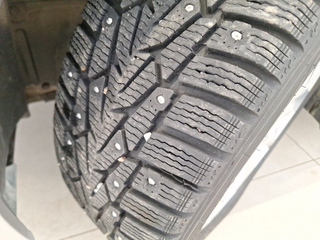 Toyota Avensis 2009 Hopea