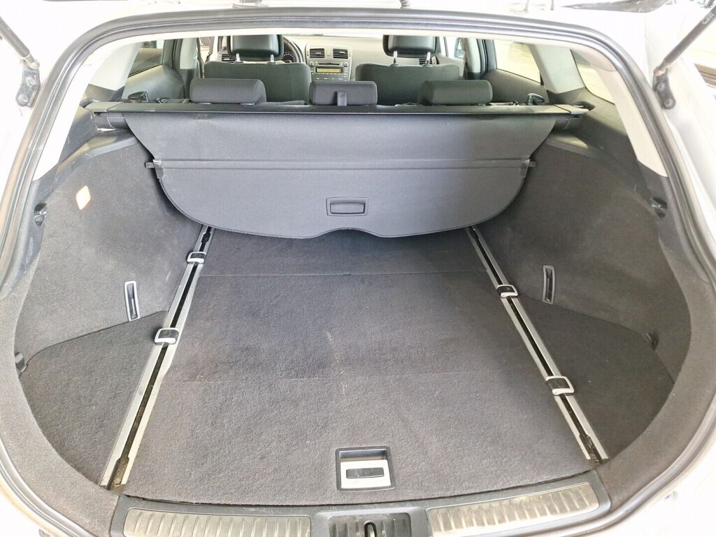 Toyota Avensis 2009 Hopea