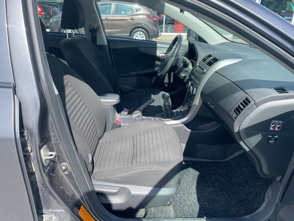 Toyota Corolla 2009 Harmaa