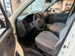 Toyota Hiace 2005 Valkoinen