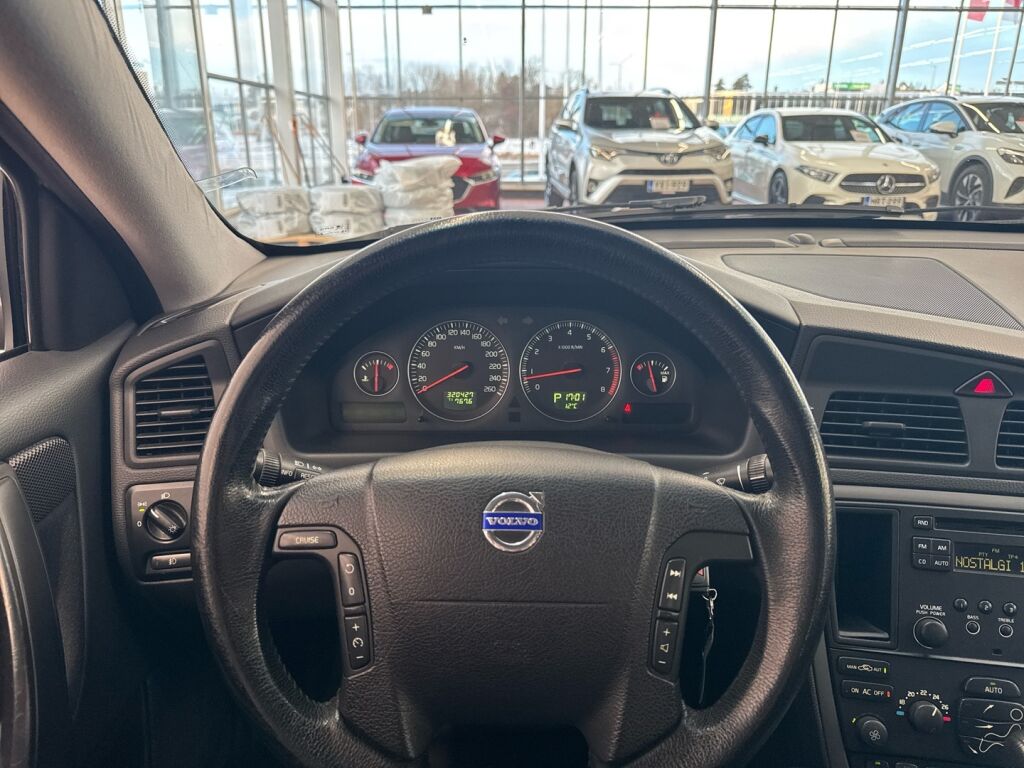 Volvo V70 2006 Vihreä