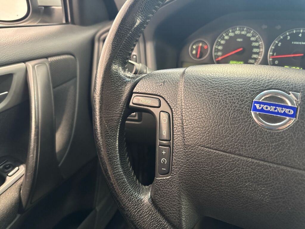 Volvo V70 2006 Vihreä