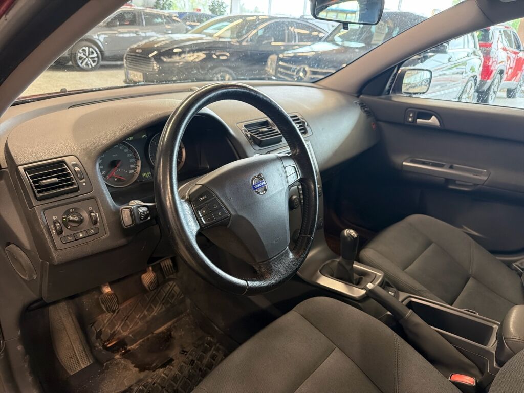 Volvo S40 2006 Punainen