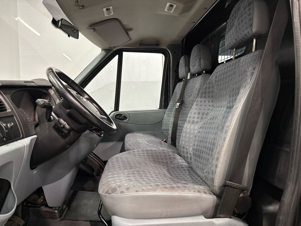 Ford Transit 2009 Musta