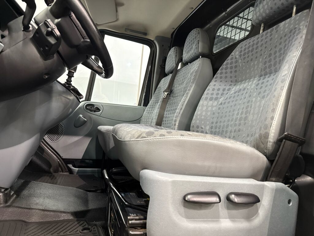 Ford Transit 2009 Musta