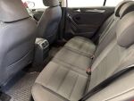 Volkswagen Golf 2009 Punainen