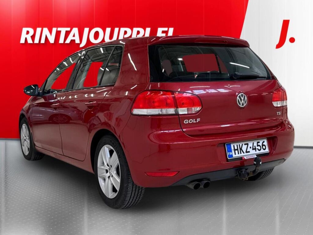 Volkswagen Golf 2009 Punainen