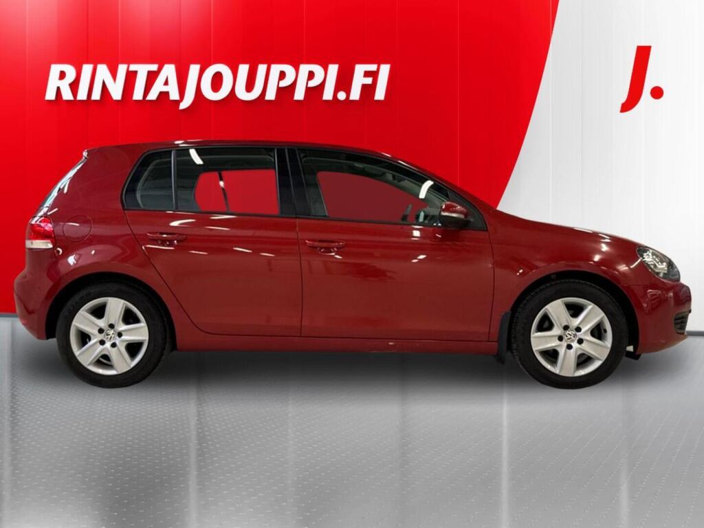Volkswagen Golf 2009 Punainen