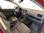 Volkswagen Golf 2009 Punainen
