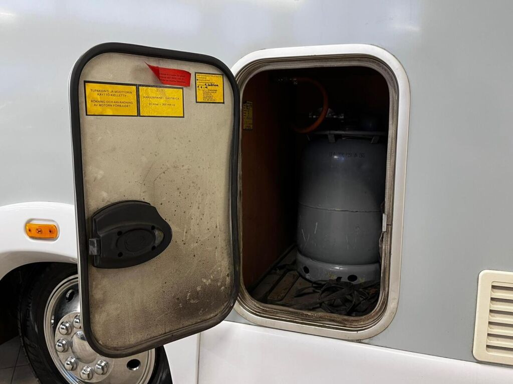 Knaus SUN TI 650 2006 Valkoinen