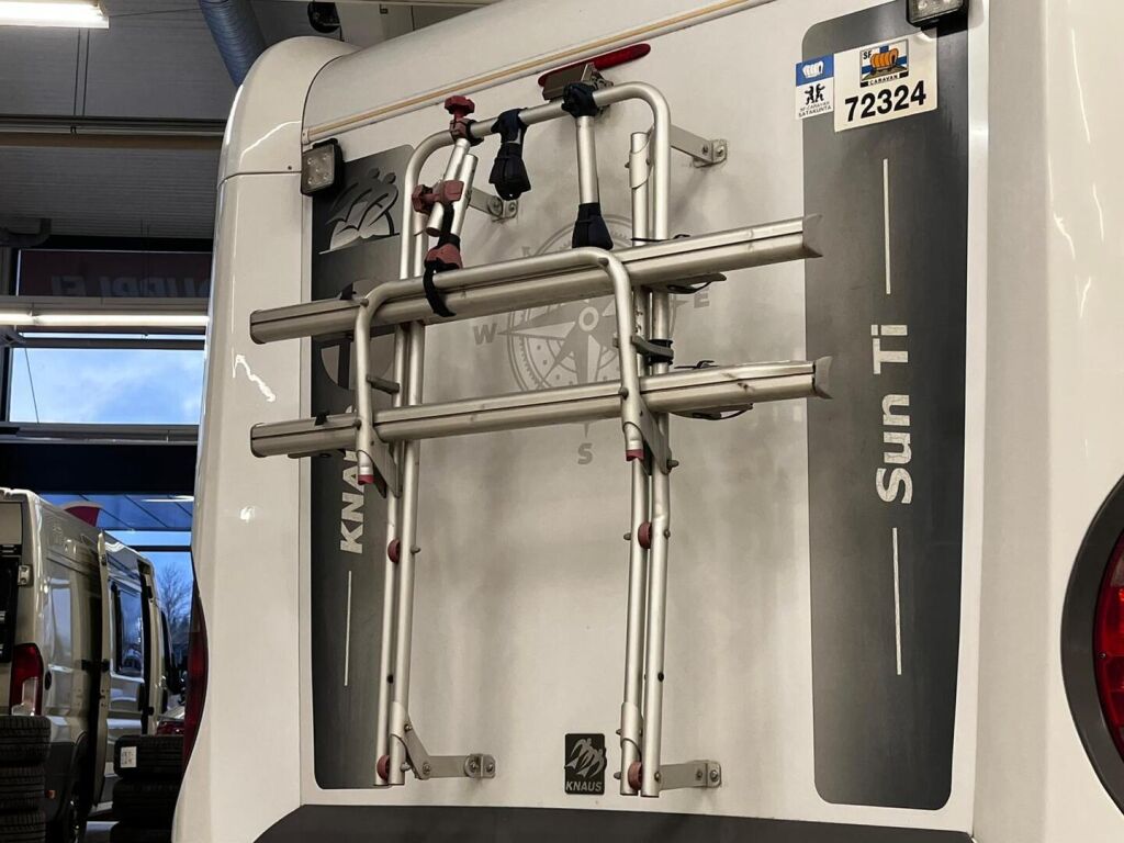 Knaus SUN TI 650 2006 Valkoinen