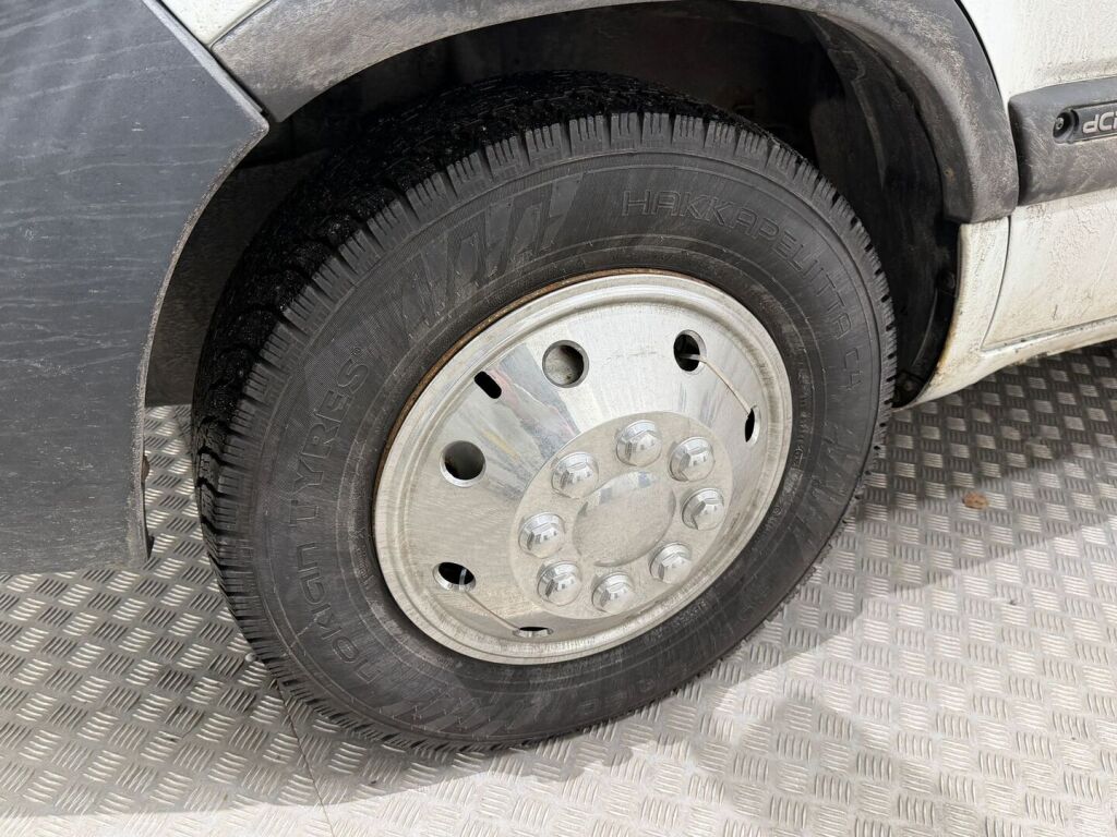 Knaus SUN TI 650 2006 Valkoinen