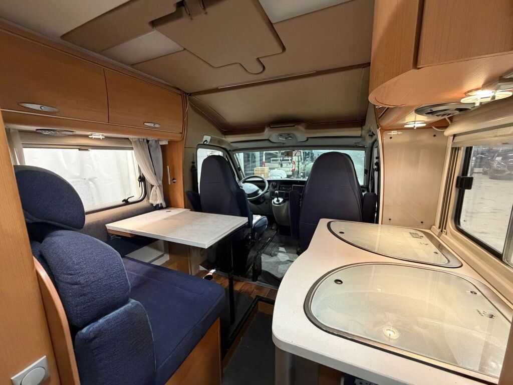 Knaus SUN TI 650 2006 Valkoinen