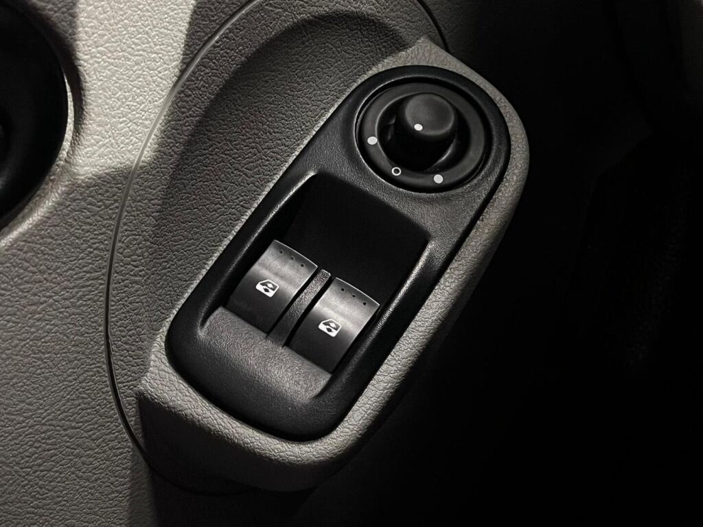 Knaus SUN TI 650 2006 Valkoinen