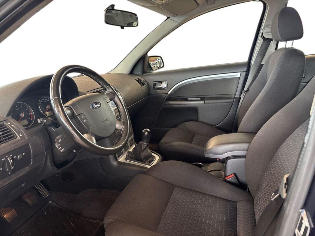 Ford Mondeo 2006 Sininen
