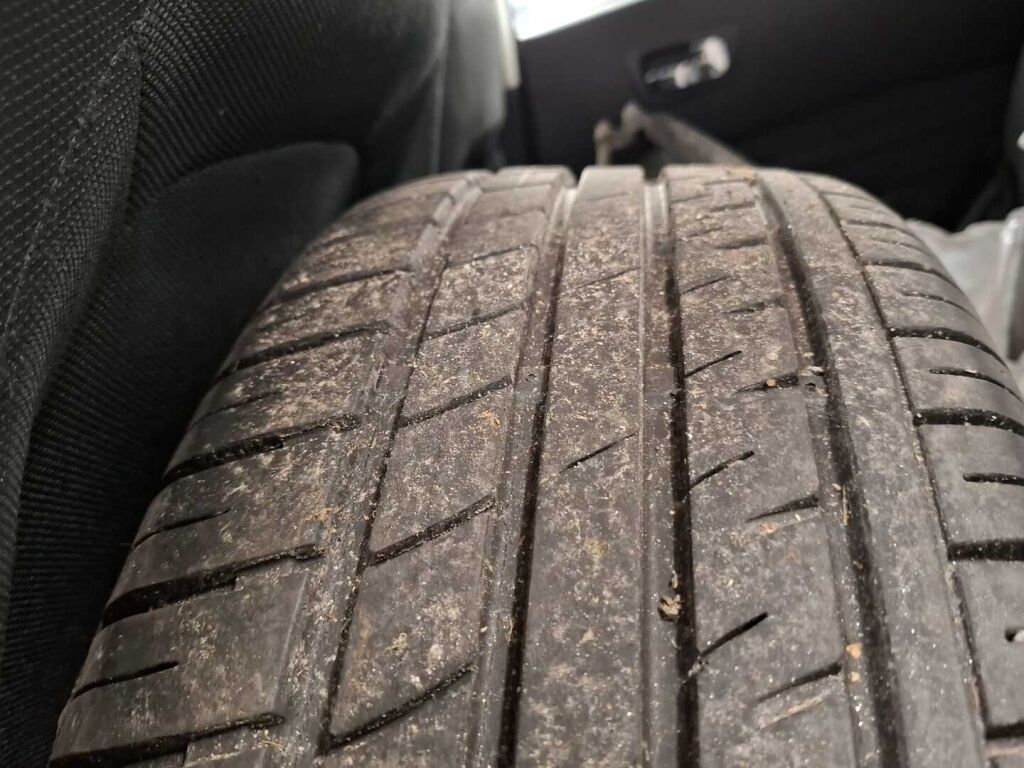 Nissan Qashqai 2007 Ruskea (beige)