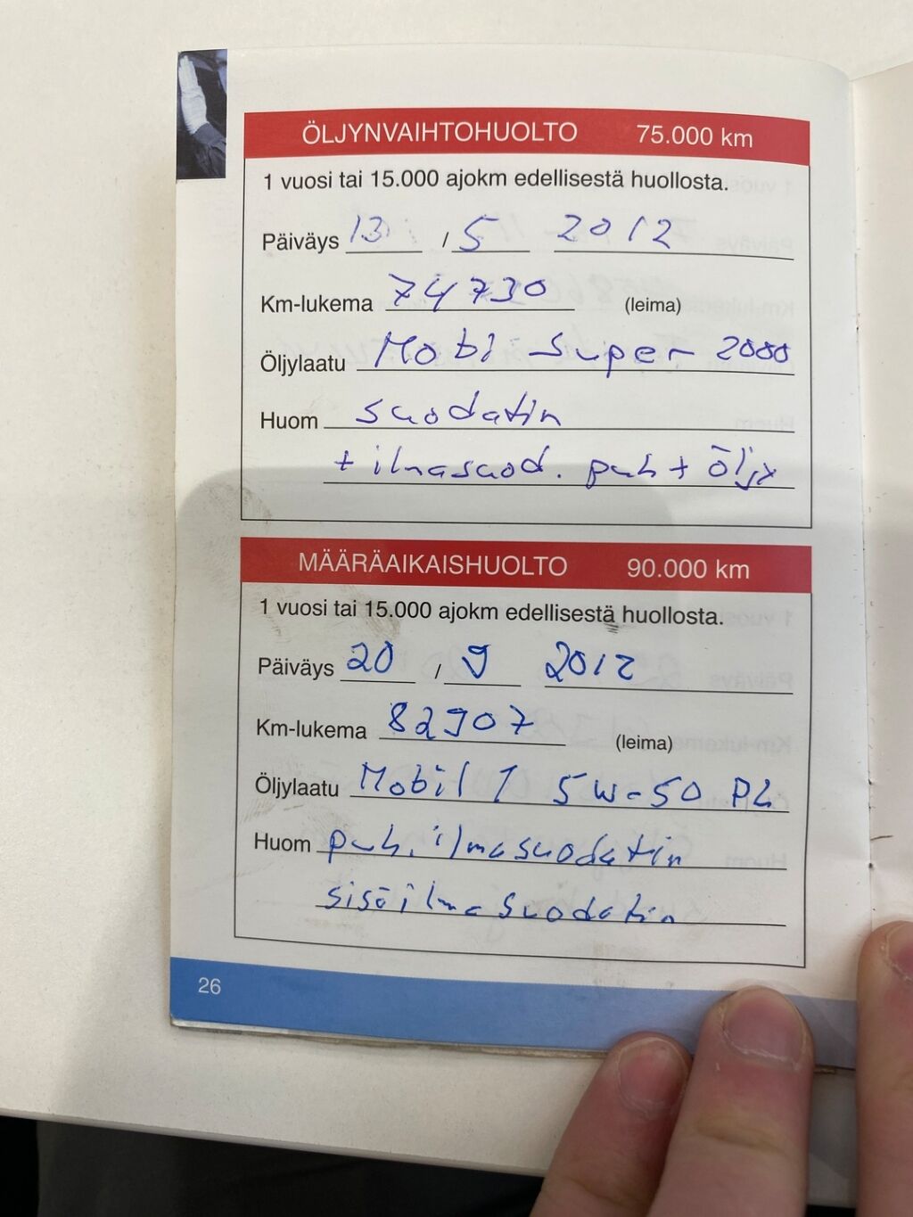 Toyota Avensis 2008 Punainen